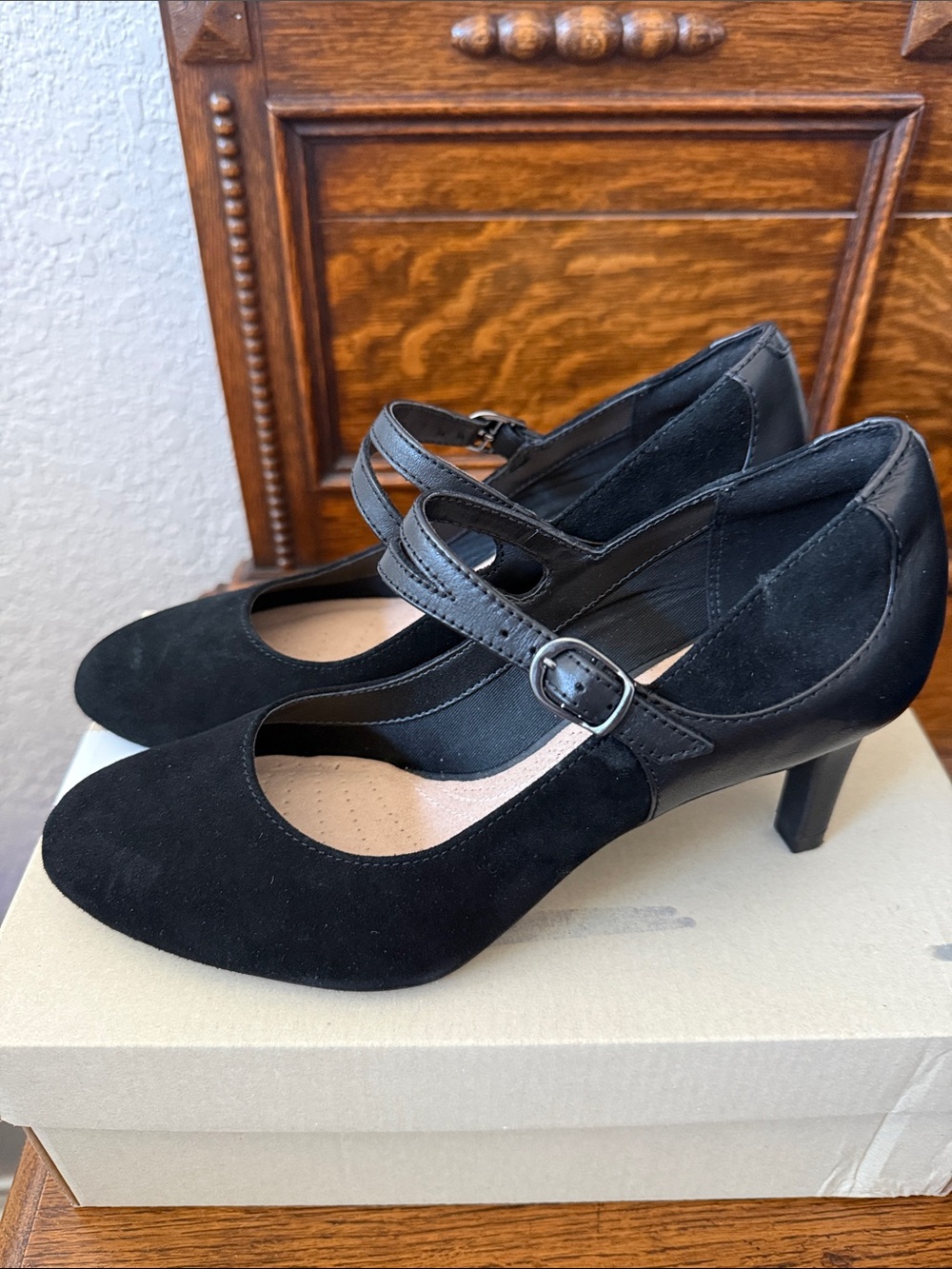 Clarks Black Suede Mary Jane Heels with Dual Straps - Picture 3 of 4